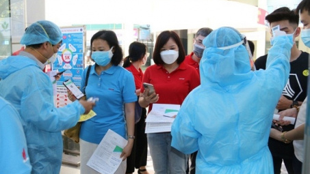 Petrovietnam đã chuyển 400 tỷ đồng đến Quỹ vắc-xin phòng, chống Covid-19