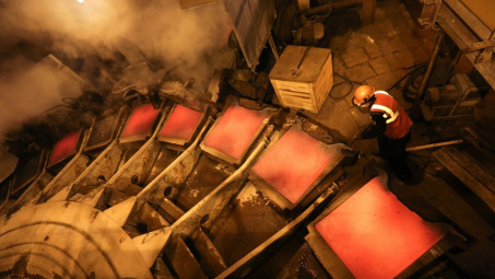 Trung Quốc xả bán lượng kim loại thấp hơn kỳ vọng đẩy giá kim loại công nghiệp tăng trở lại