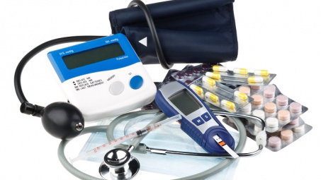 Khuyến cáo người tiêu dùng cẩn trọng khi mua thiết bị y tế trực tuyến