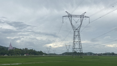 Đường dây 500kV đấu nối NMNĐ Nghi Sơn 2 vào hệ thống điện quốc gia được đóng điện thành công