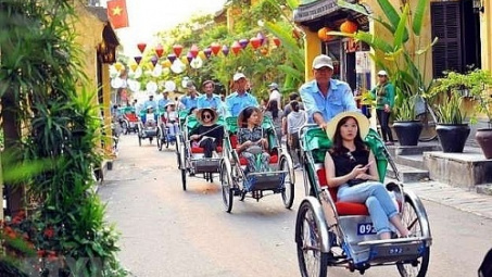 Yếu tố ảnh hưởng đến năng lực cạnh tranh của các doanh nghiệp lữ hành Hà Nội trong bối cảnh Covid-19