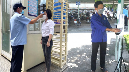Công ty CP Phân bón Miền Nam: Ổn định sản xuất giữa “tâm dịch”