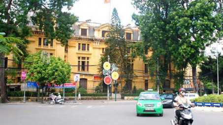 Chuyển quyền quyết định bán tài sản trên đất về các bộ, cơ quan trung ương