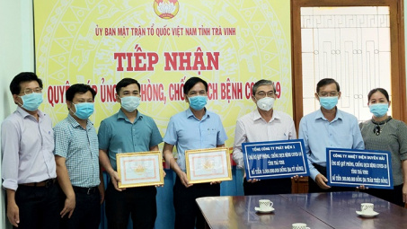 Tổng công ty Phát điện 1 ủng hộ Quỹ phòng chống Covid-19 tỉnh Trà Vinh