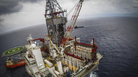 Giá dầu thô tiếp tục giảm, thị trường bi quan về triển vọng nhu cầu sử dụng