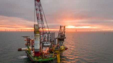 Dòng tiền bắt đáy và thông tin tích cực đẩy giá dầu thô quay lại ngưỡng 69 USD/thùng