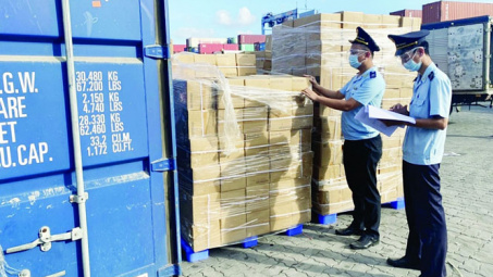 Hải quan đồng hành cùng doanh nghiệp trong cao điểm dịch Covid- 19