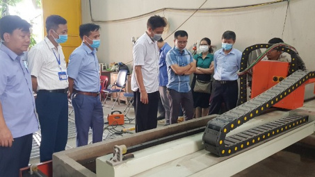 Trung tâm Phát triển Công Thương Vĩnh Phúc: Nghiệm thu đề án “Hỗ trợ kinh phí đầu tư máy móc thiết bị tại Cơ sở sản xuất Minh Tuyến”
