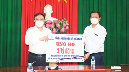 EVNSPC tiếp tục ủng hộ trang thiết bị, vật tư y tế chống dịch cho các tỉnh phía Nam