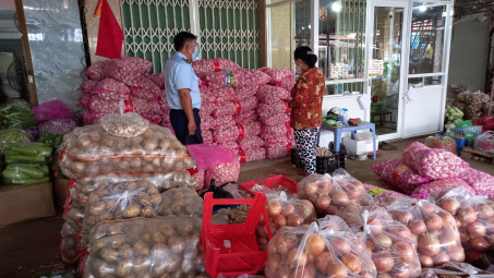 Phát hiện 4,2 tấn tỏi Trung Quốc vi phạm nhãn tại Tiền Giang