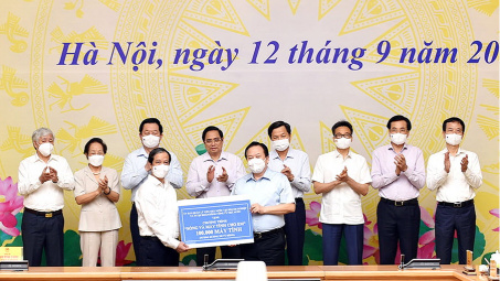 Petrolimex ủng hộ 30 tỷ đồng hưởng ứng chương trình “Sóng và máy tính cho em”