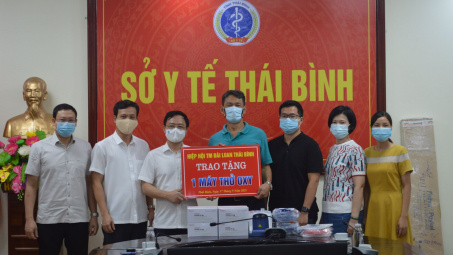 Sở Y tế Thái Bình: Tiếp nhận trang thiết bị, vật tư y tế ủng hộ công tác phòng, chống dịch Covid-19