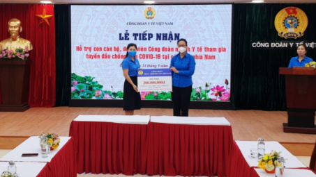 Công đoàn TKV tặng 1.000 suất quà trung thu cho con cán bộ ngành Y tuyến đầu phòng, chống dịch Covid - 19