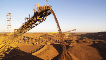 Giá quặng sắt chạm mức thấp nhất 7 tháng trở lại đây