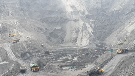 TKV: Sôi nổi khí thế thi đua sản xuất đầu năm mới