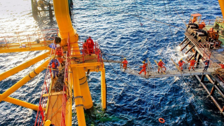 Petrovietnam vượt thách thức, tăng trưởng ngoạn mục