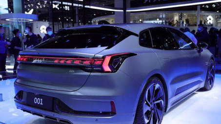 Bất chấp dịch bệnh, doanh số bán xe ở Trung Quốc vẫn tăng trưởng trong năm 2021