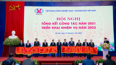 Ngành Than vượt khó thực hiện thắng lợi mục tiêu kép