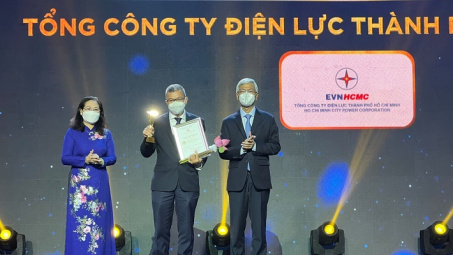 EVNHCMC nhận giải thưởng Thương hiệu Vàng TP. Hồ Chí Minh năm 2021