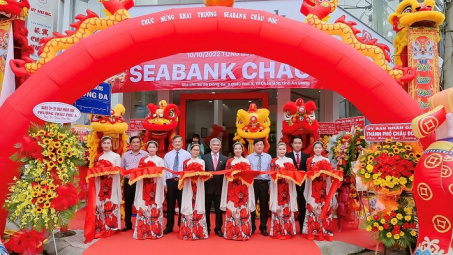 SeABank đồng loạt khai trương đưa vào hoạt động 8 điểm giao dịch