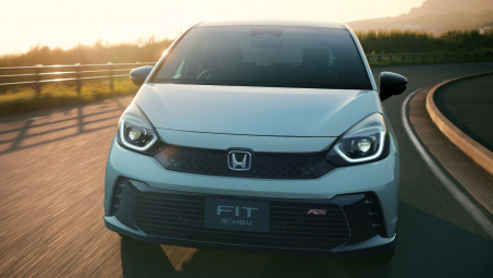 Chi tiết Honda Fit 2023: Thêm bản RS mạnh mẽ và thể thao hơn