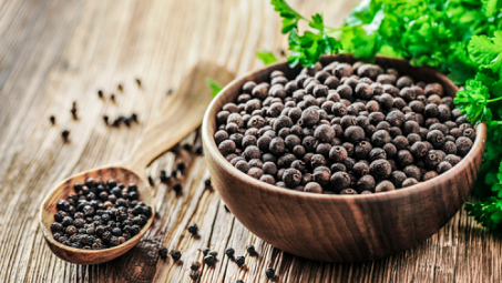 Xuất khẩu hạt tiêu giảm tháng thứ 3 liên tiếp