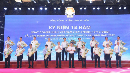 Tổng Công ty Tân Cảng Sài Gòn vinh danh 17 doanh nhân tiêu biểu