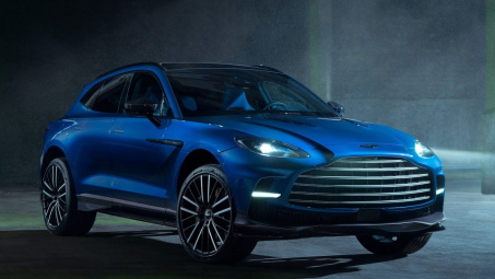 Aston Martin DBX 707: Mẫu SUV hạng sang mạnh mẽ nhất