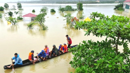 Thủ tướng Chính phủ chỉ đạo tập trung khắc phục hậu quả mưa lũ tại Trung Bộ