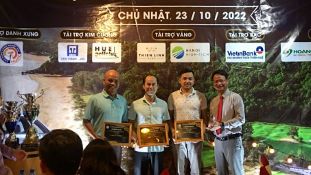 HueIC lần đầu tiên tổ chức giải Golf kết nối giữa Nhà trường và Doanh nghiệp