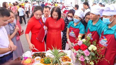 Than Thống Nhất: Sôi nổi Hội thi “Bữa cơm gia đình - Chia sẻ yêu thương”.