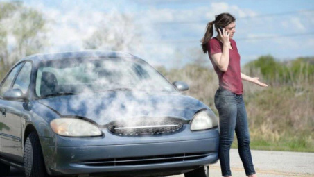 Các tình huống khẩn cấp khi đang lái xe ô tô và cách xử lý