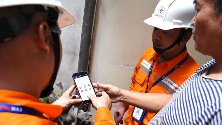 EVNHANOI: Hiệu quả lớn từ ứng dụng công nghệ số cung cấp các dịch vụ điện