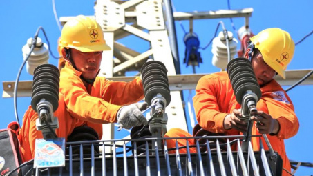 Bộ Công Thương đề xuất 2 phương án tính giá điện sinh hoạt