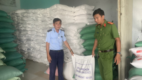 Quản lý thị trường Bến Tre tạm giữ gần 30 tấn gạo Ấn Độ có dấu hiệu nhập lậu