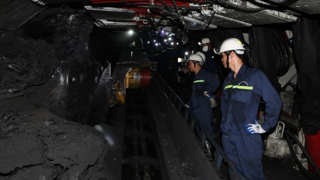 Phát huy giá trị truyền thống “Kỷ luật và Đồng tâm”, TKV vượt khó thành công