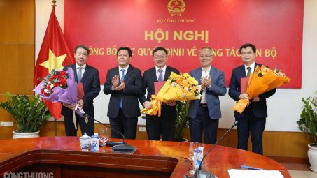Bộ Công Thương: 3 đồng chí lãnh đạo đơn vị vừa được bổ nhiệm và điều động nhận nhiệm vụ mới