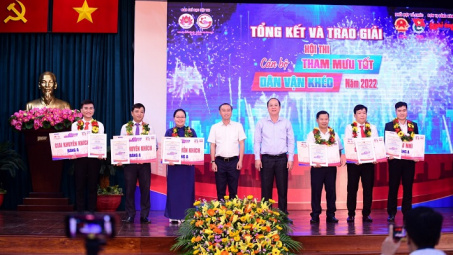 Kỹ sư Trần Đình Sơn Sở (EPS) đạt giải nhì Hội thi “Cán bộ Tham mưu tốt - Dân vận khéo”