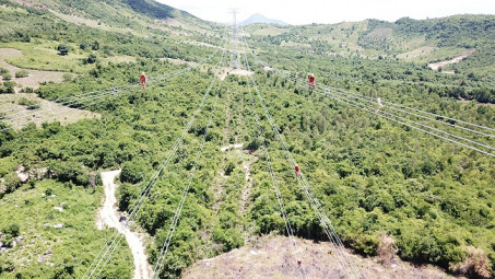 Truyền tải điện 3 sẵn sàng vận hành Cụm công trình truyền tải giải tỏa công suất NMNĐ BOT Vân Phong 1