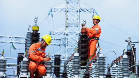 Sản xuất kinh doanh khó khăn, EVNNPC nỗ lực tiết giảm chi phí