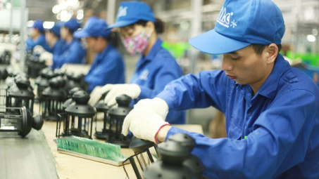 Chính sách với lao động dôi dư khi sắp xếp lại công ty TNHH do Nhà nước nắm 100% vốn điều lệ