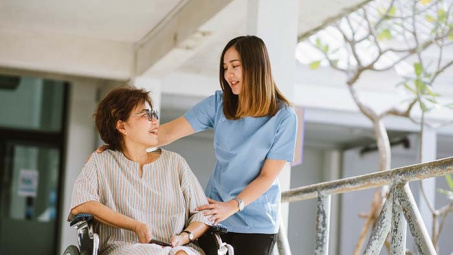 Bàn về quan niệm giải quyết việc làm cho người lao động khuyết tật