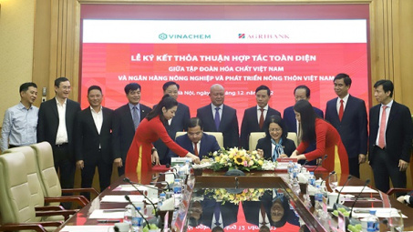 VINACHEM - AGRIBANK: Ký kết thỏa thuận hợp tác toàn diện
