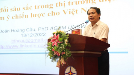 Gần 100 cán bộ chuyên viên EVNHCMC tham gia tìm hiểu về thị trường điện