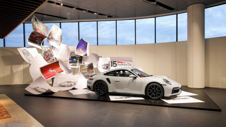 Porsche giới thiệu ấn phẩm kỷ niệm 15 năm Porsche Việt Nam