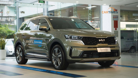 Kia Sorento PHEV cập bến đại lý: khác biệt so với bản chạy xăng và diesel, giá từ 1,4 tỷ đồng