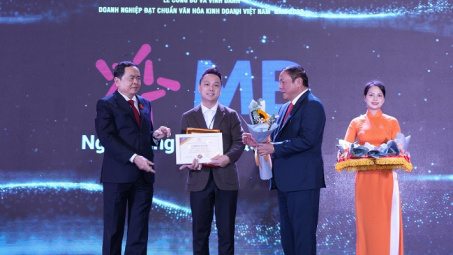 Ngân hàng MB nhận giải Doanh nghiệp đạt chuẩn văn hóa kinh doanh