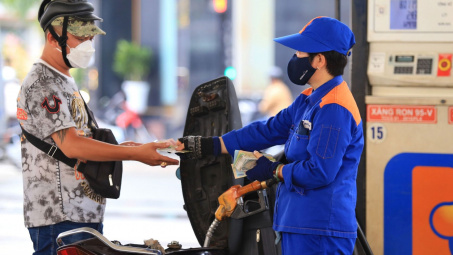 Đề xuất tiếp tục giảm thuế bảo vệ môi trường đối với xăng dầu