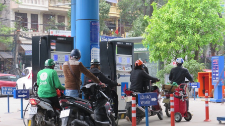 Thống nhất đề xuất giảm 50% thuế bảo vệ môi trường đối với xăng, dầu