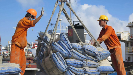 Philippines xem xét gia hạn biện pháp tự vệ với xi măng nhập khẩu